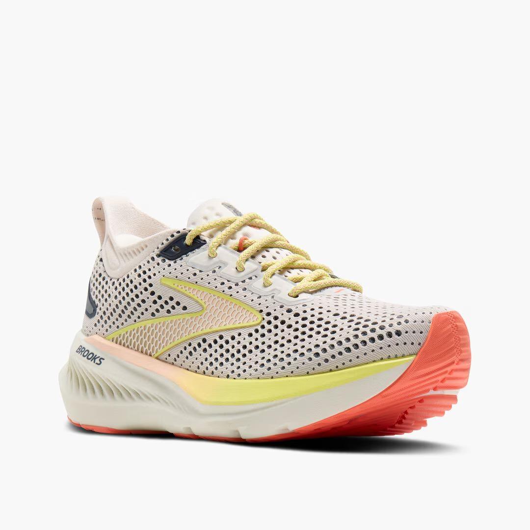 Women's Glycerin 23 Running Shoes - Image 3