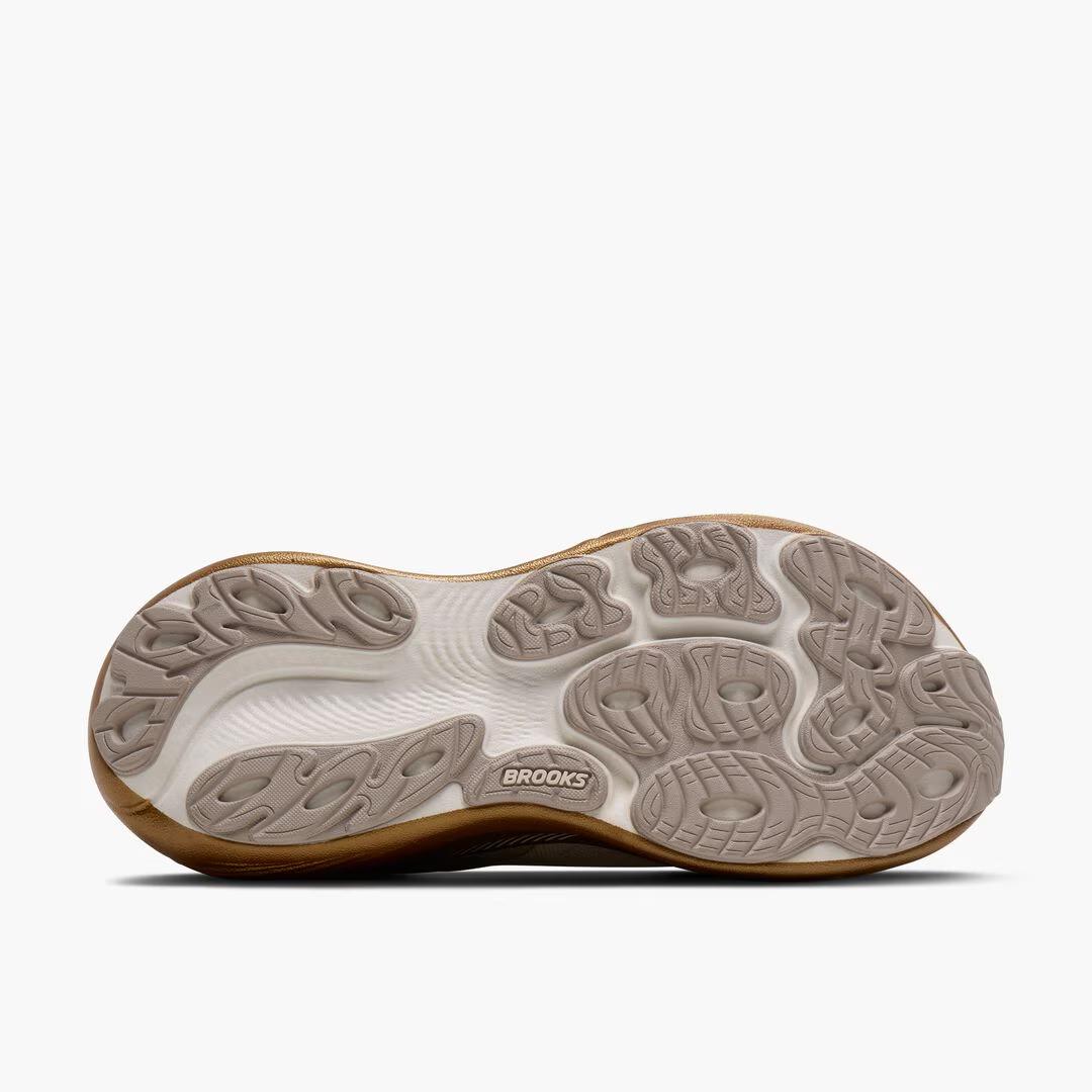 Women's Adrenaline GTS 25 Running Shoes - Image 7