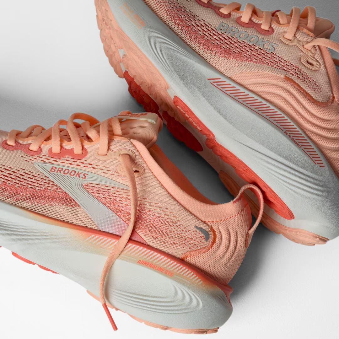 Women's Adrenaline GTS 25 Running Shoes - Image 2