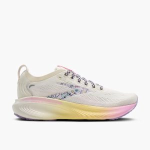 Women's Adrenaline GTS 25 Running Shoes