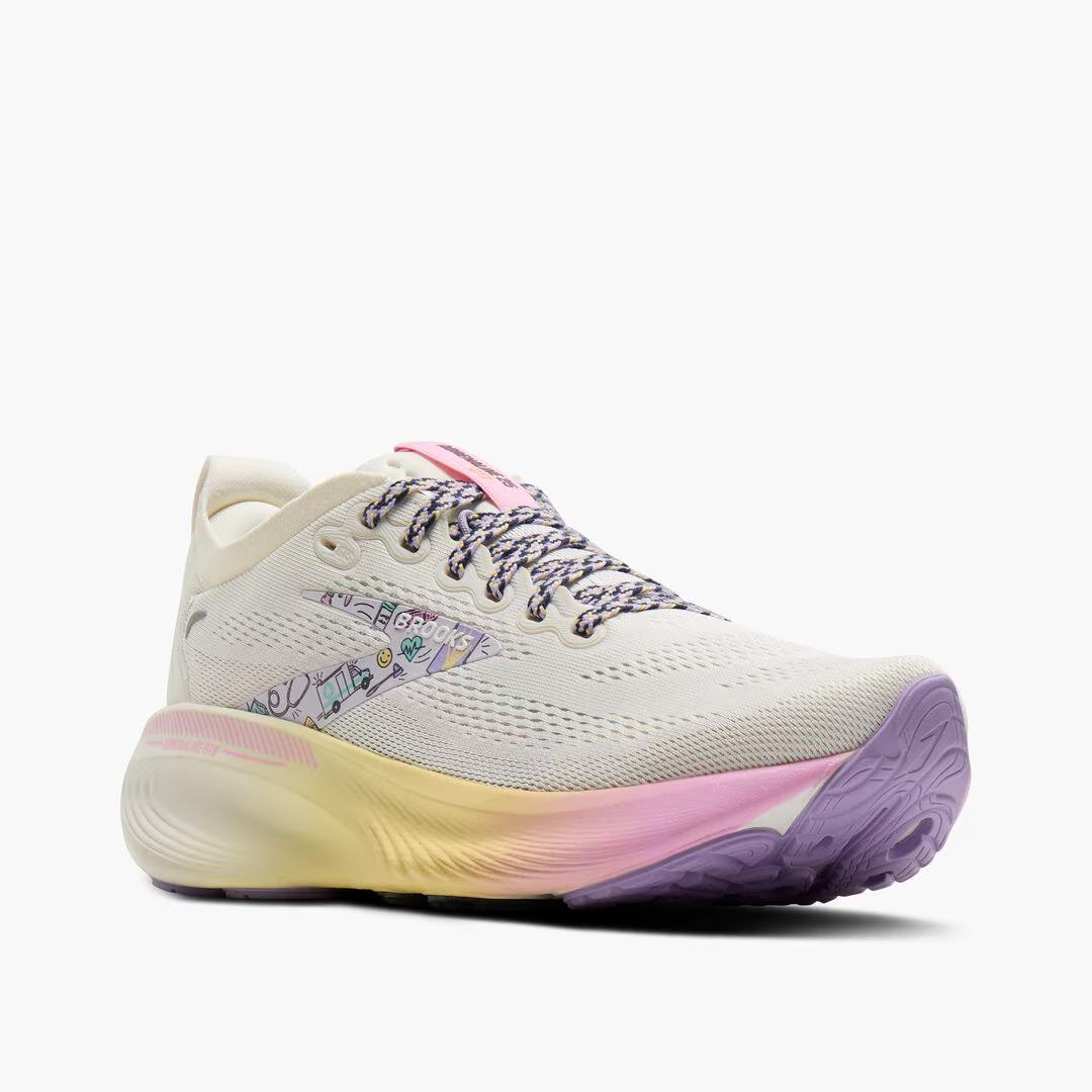 Women's Adrenaline GTS 25 Running Shoes - Image 3
