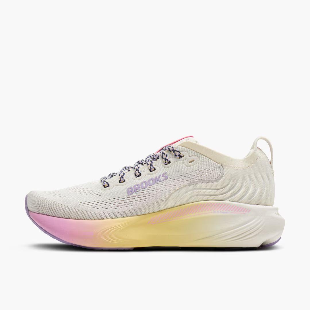 Women's Adrenaline GTS 25 Running Shoes - Image 5