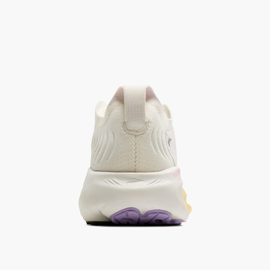 Women's Adrenaline GTS 25 Running Shoes - Image 6