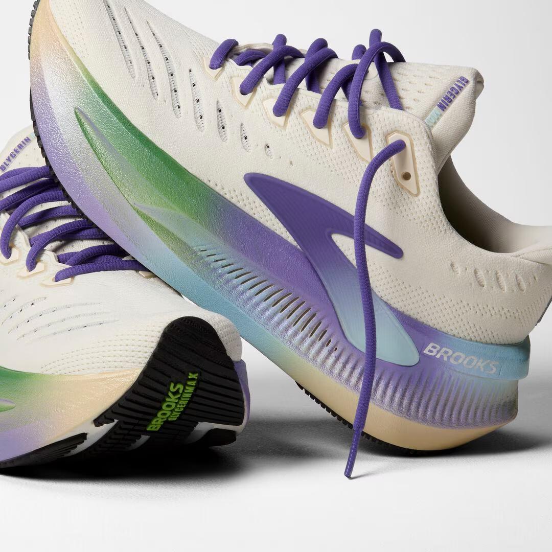 Women's Glycerin Max 2 Running Shoes - Image 2