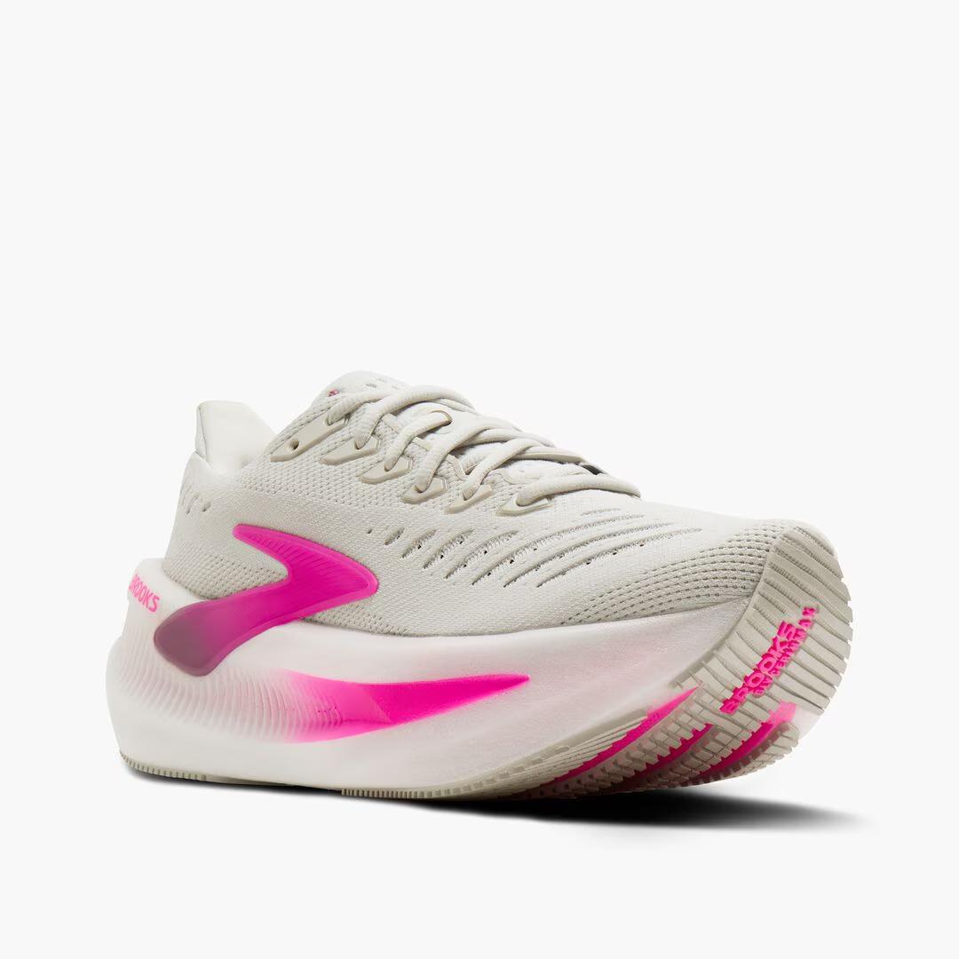 Women's Glycerin Max 2 Running Shoes - Image 3