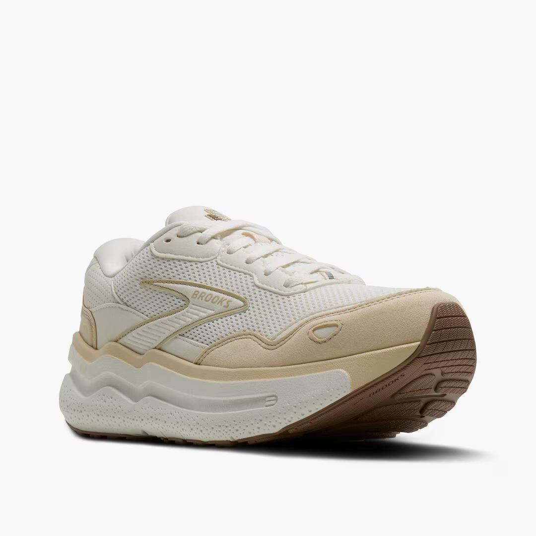 Women's Ghost Max SE | Suede Running Shoes - Image 3