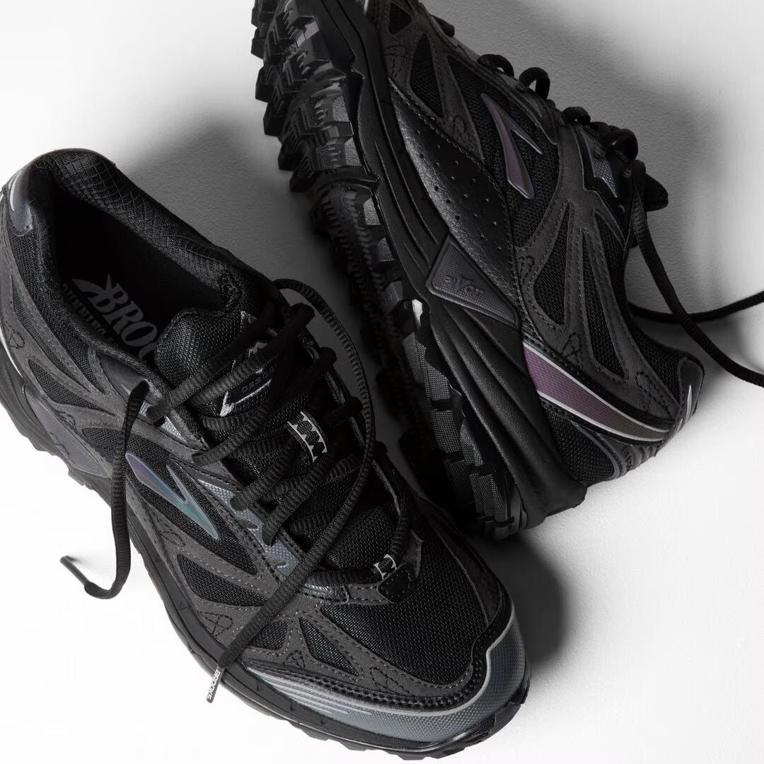 Unisex Cascadia 1 - Image 2