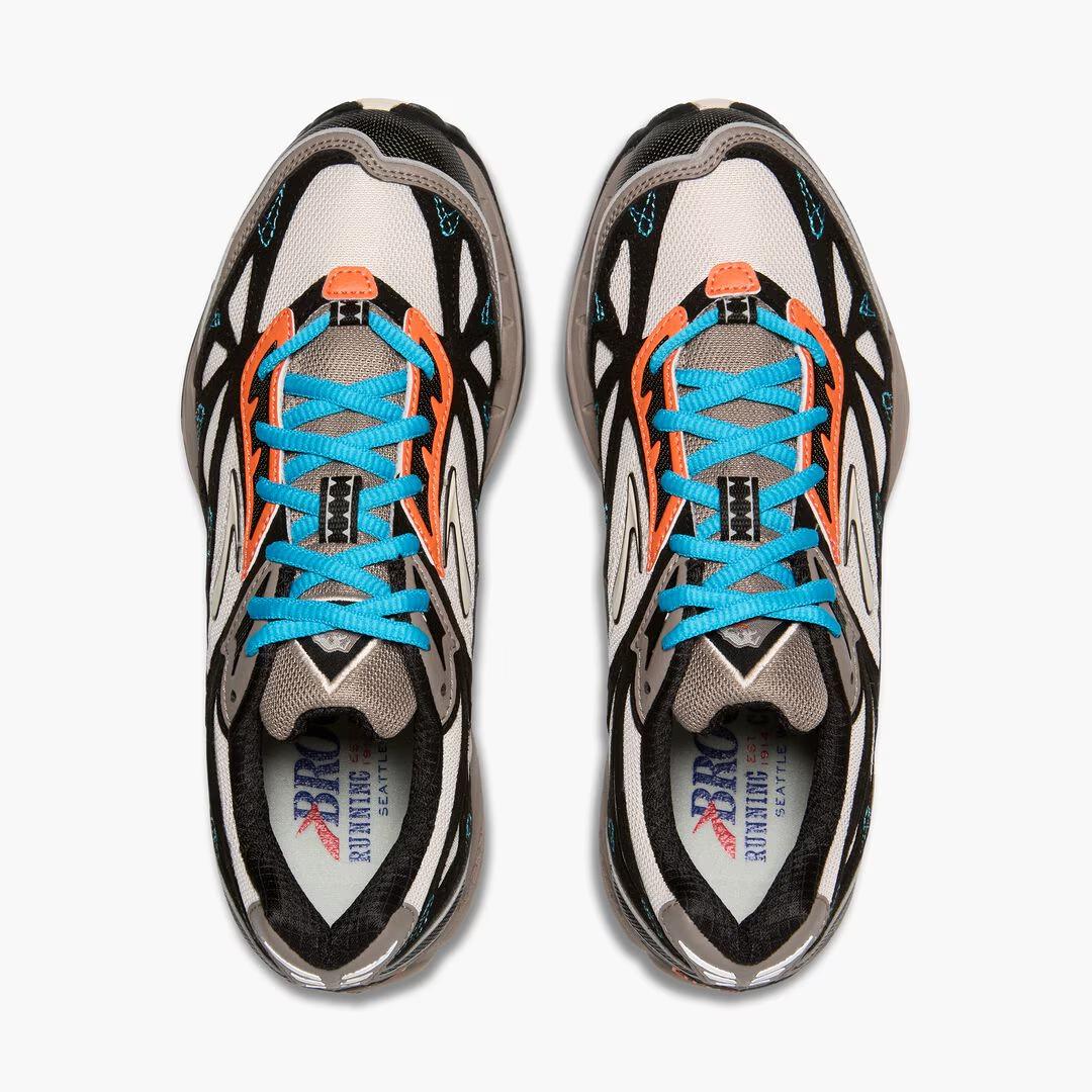 Women's Cascadia 1 - Image 4