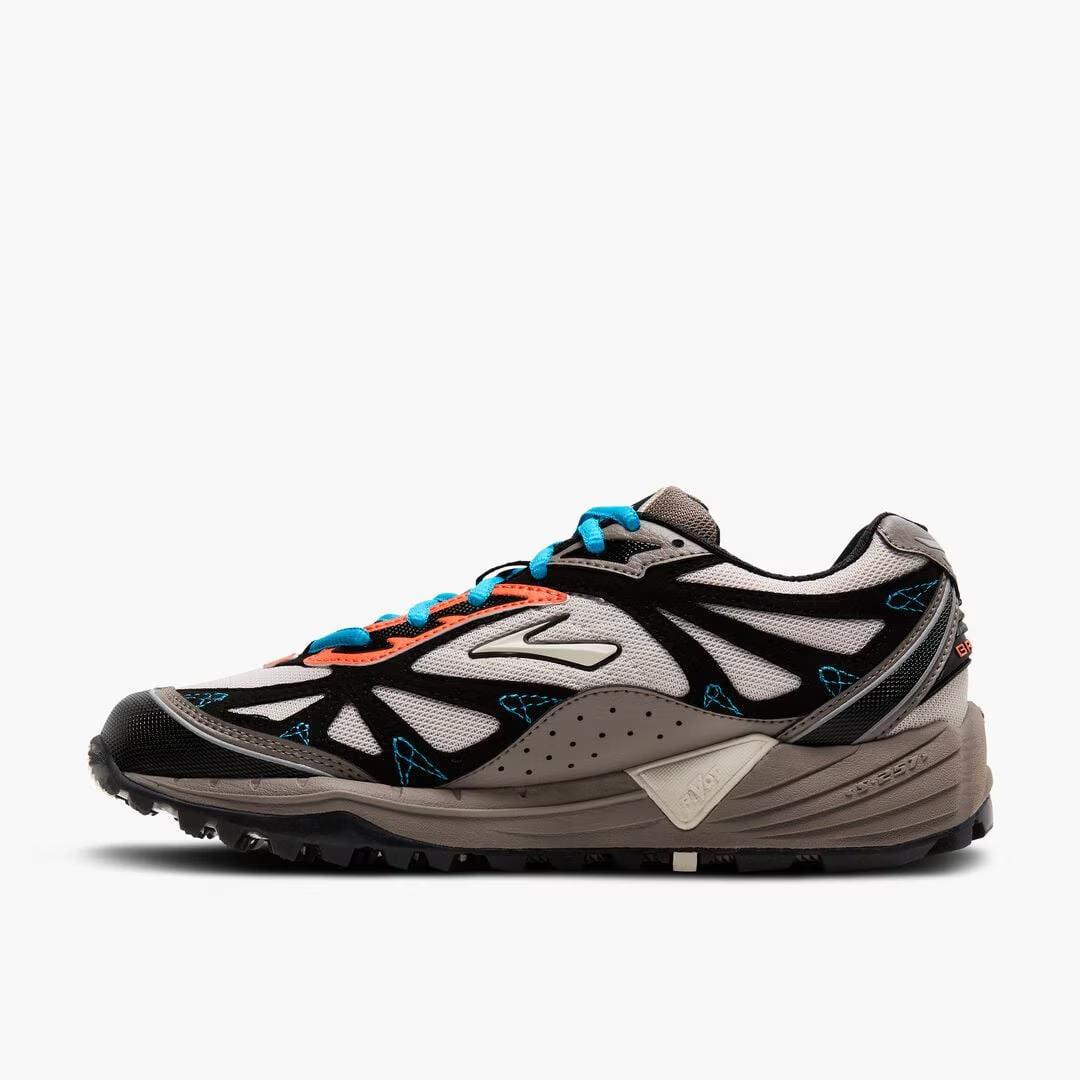Women's Cascadia 1 - Image 5