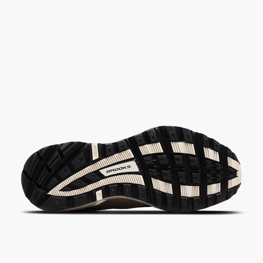 Women's Cascadia 1 - Image 8