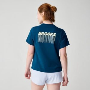 Women's Graphic Short Sleeve Shirt