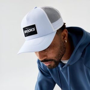 Surge Trucker Hat | Running Gear & Equipment