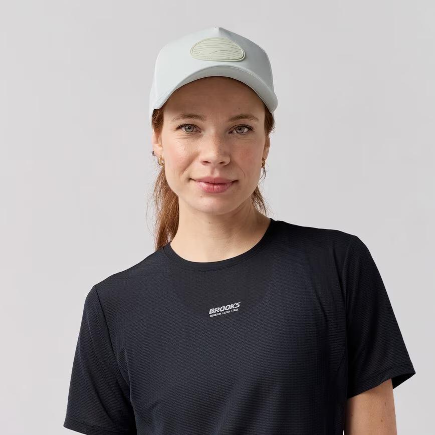 Surge Trucker Hat | Running Gear & Equipment - Image 2