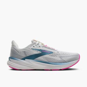 Women's Revel 8