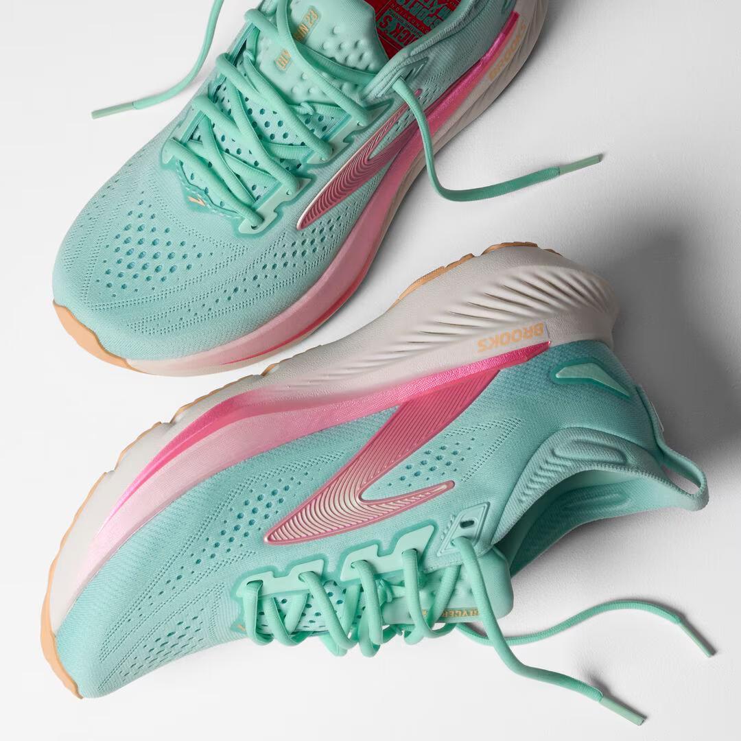 Women's Glycerin 23 Running Shoes - Image 2