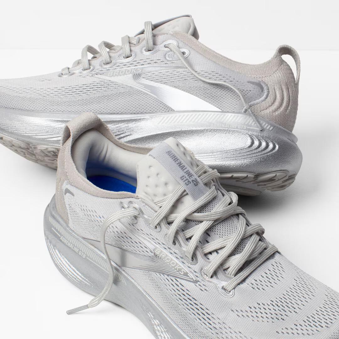 Women's Adrenaline GTS 25 Running Shoes - Image 2