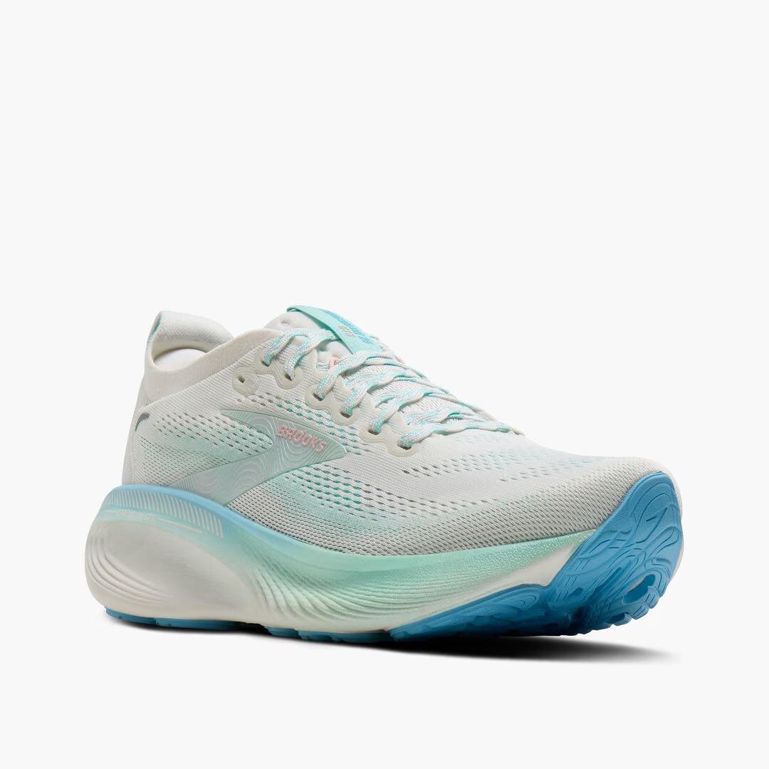Women's Adrenaline GTS 25 Running Shoes - Image 3