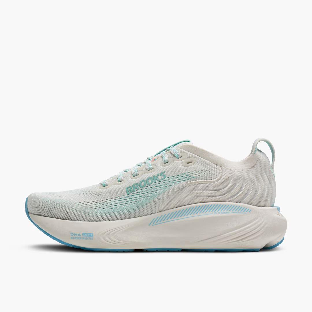 Women's Adrenaline GTS 25 Running Shoes - Image 5