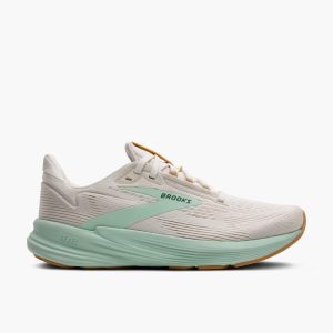Women's Revel 8