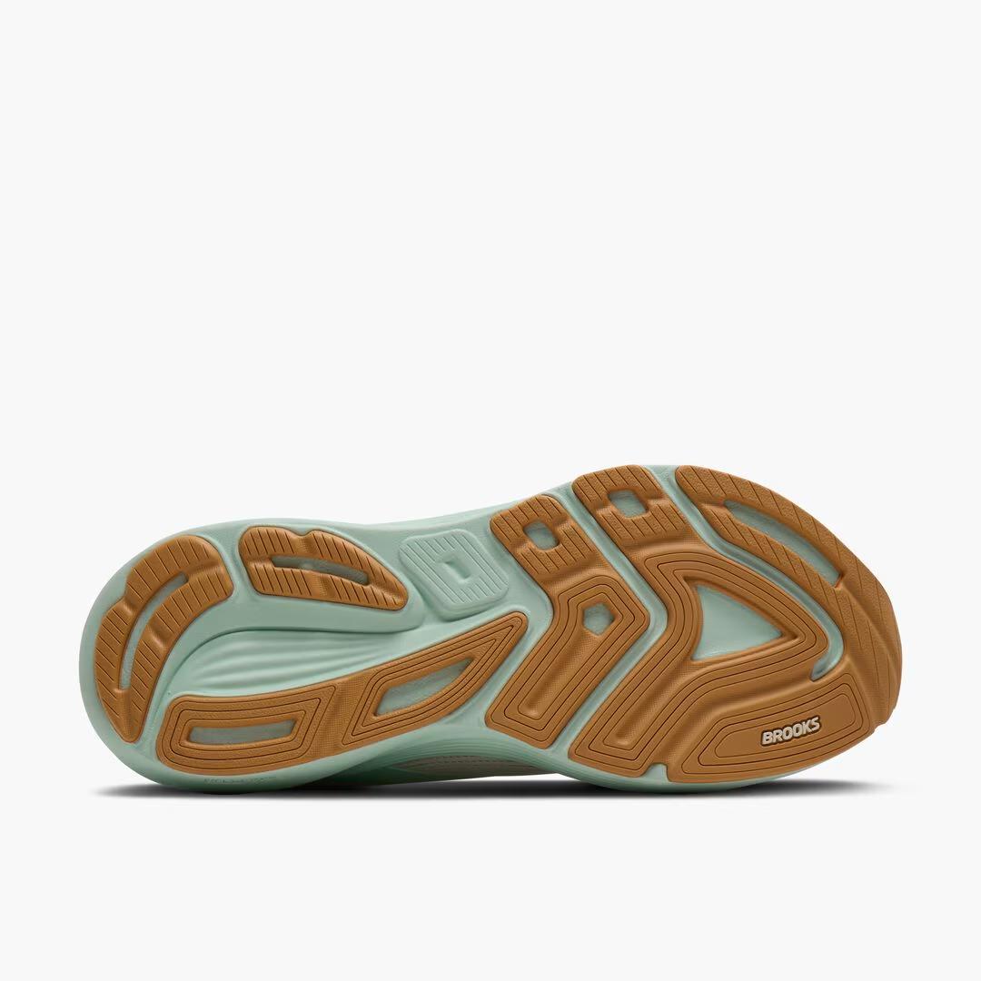 Women's Revel 8 - Image 7