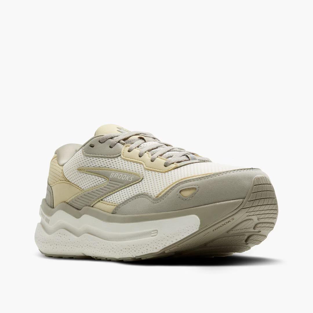 Men's Ghost Max SE | Suede Running Shoes - Image 3