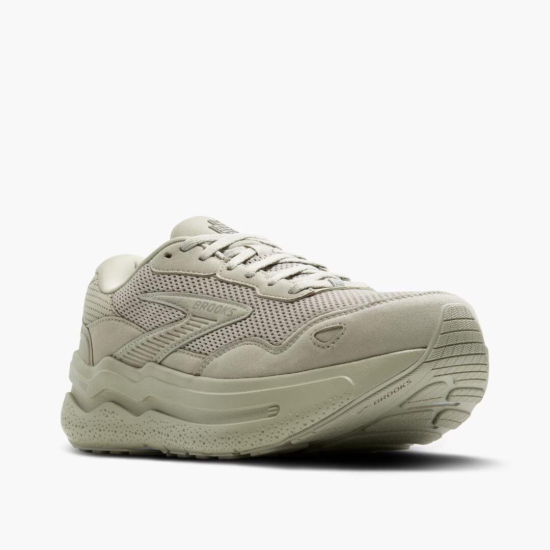 Men's Ghost Max SE | Suede Running Shoes - Image 3